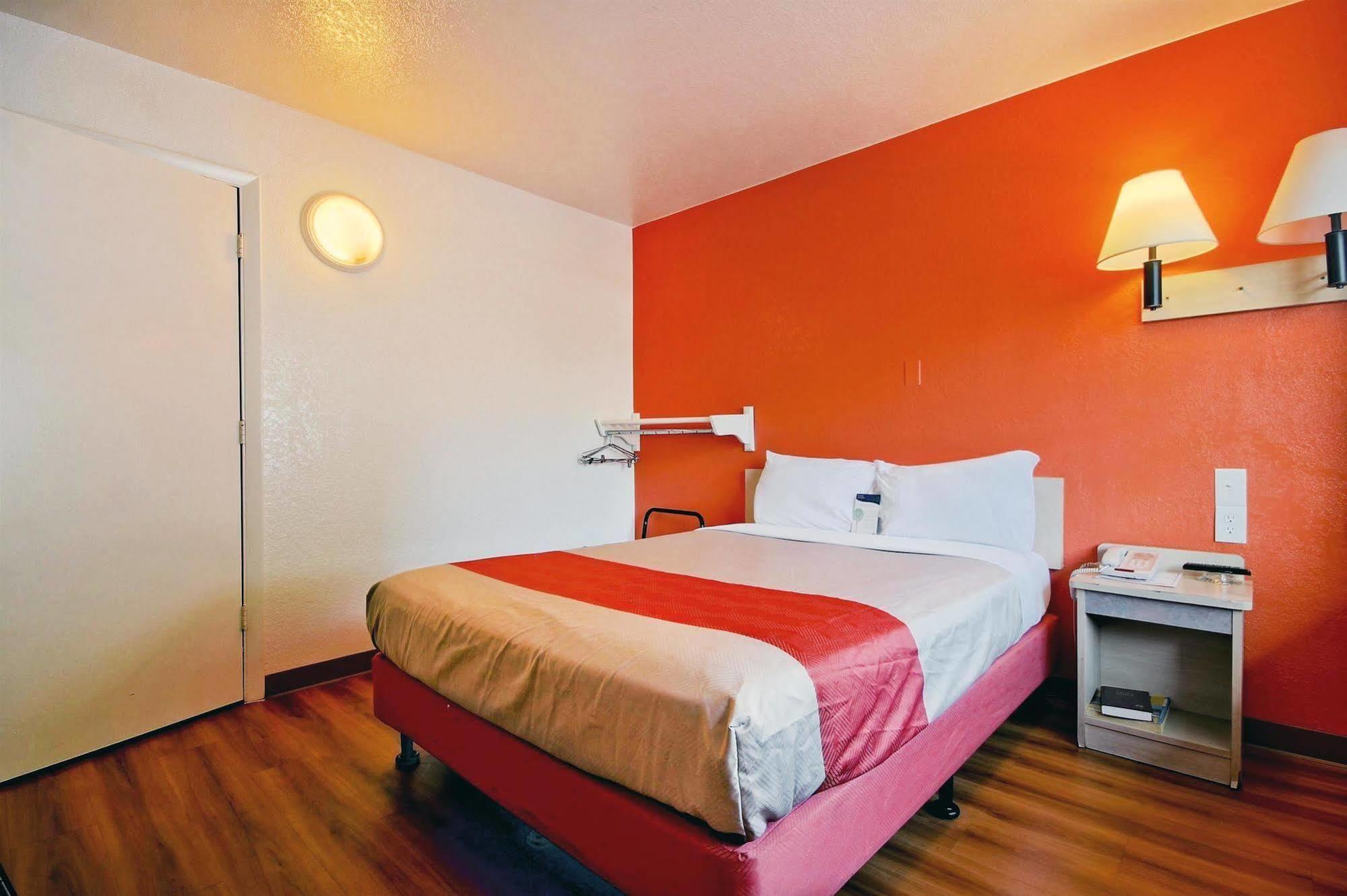 Travelodge By Wyndham Pompano Beach Kültér fotó