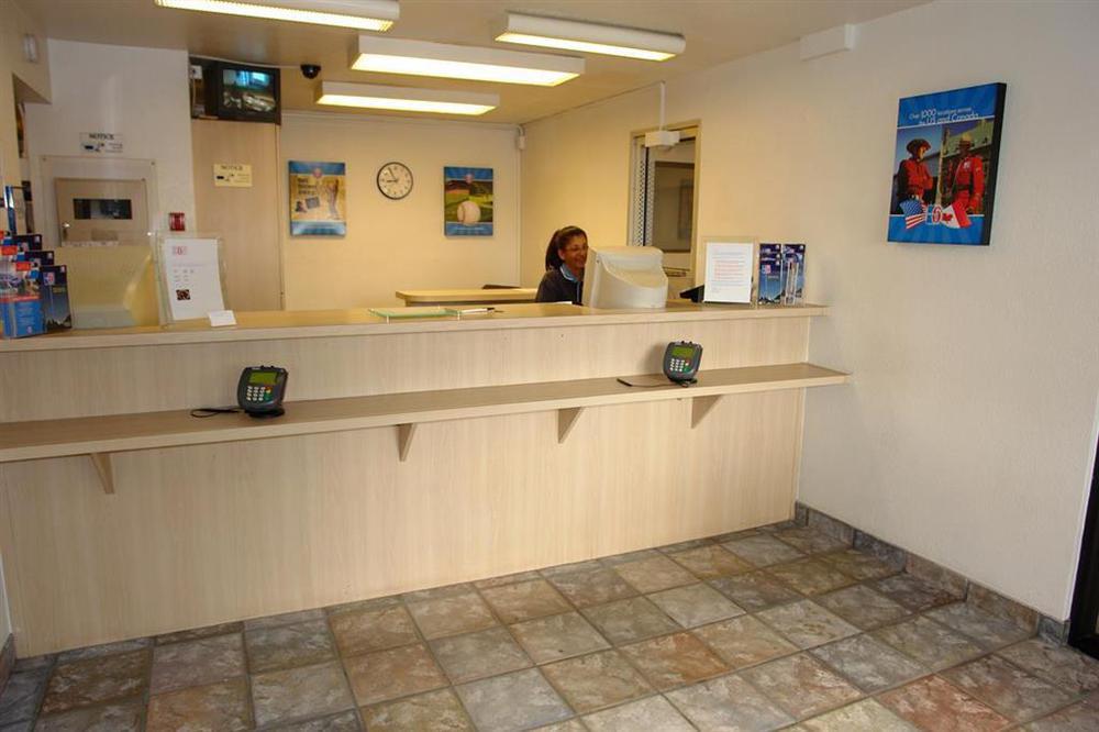 Travelodge By Wyndham Pompano Beach Beltér fotó